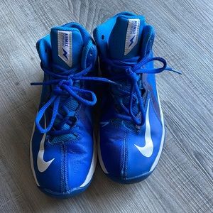 Nike Boy’s Air Max Stutter Step Basketball Shoe